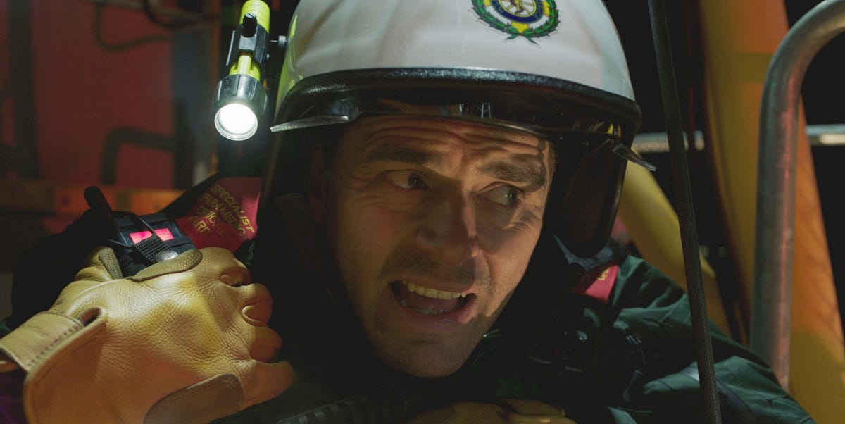 Casualty star reveals how Iain’s terrifying crane stunt was filmed